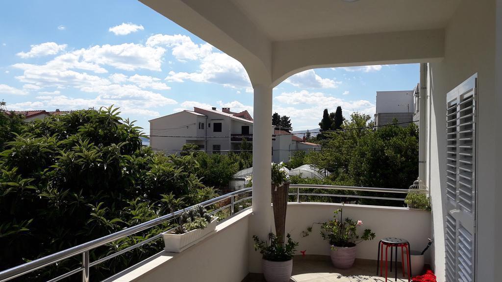 Villa-Apartments Karmel Kaštela Exterior foto